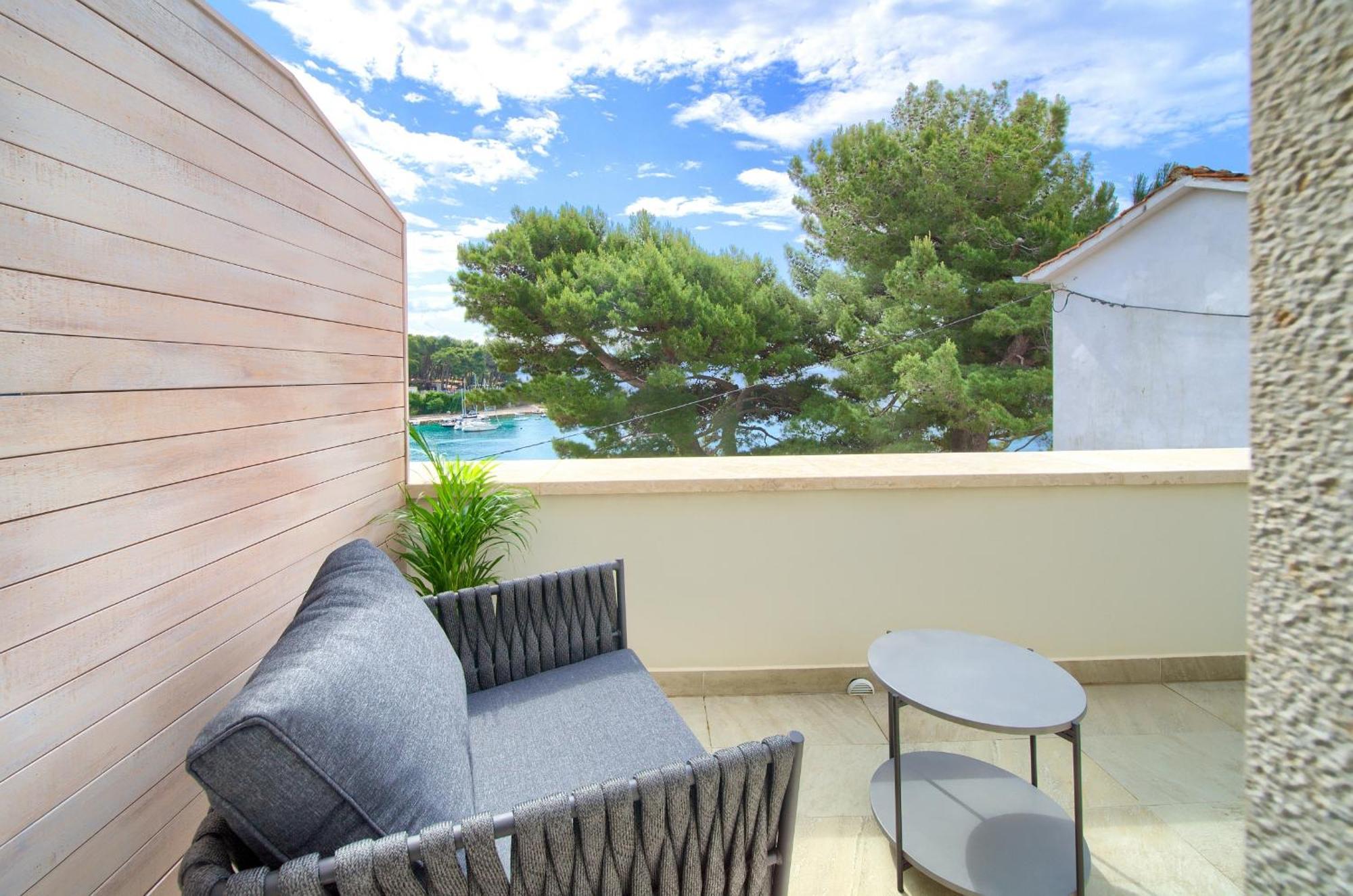 Portella Rooms Krk Town Exterior foto