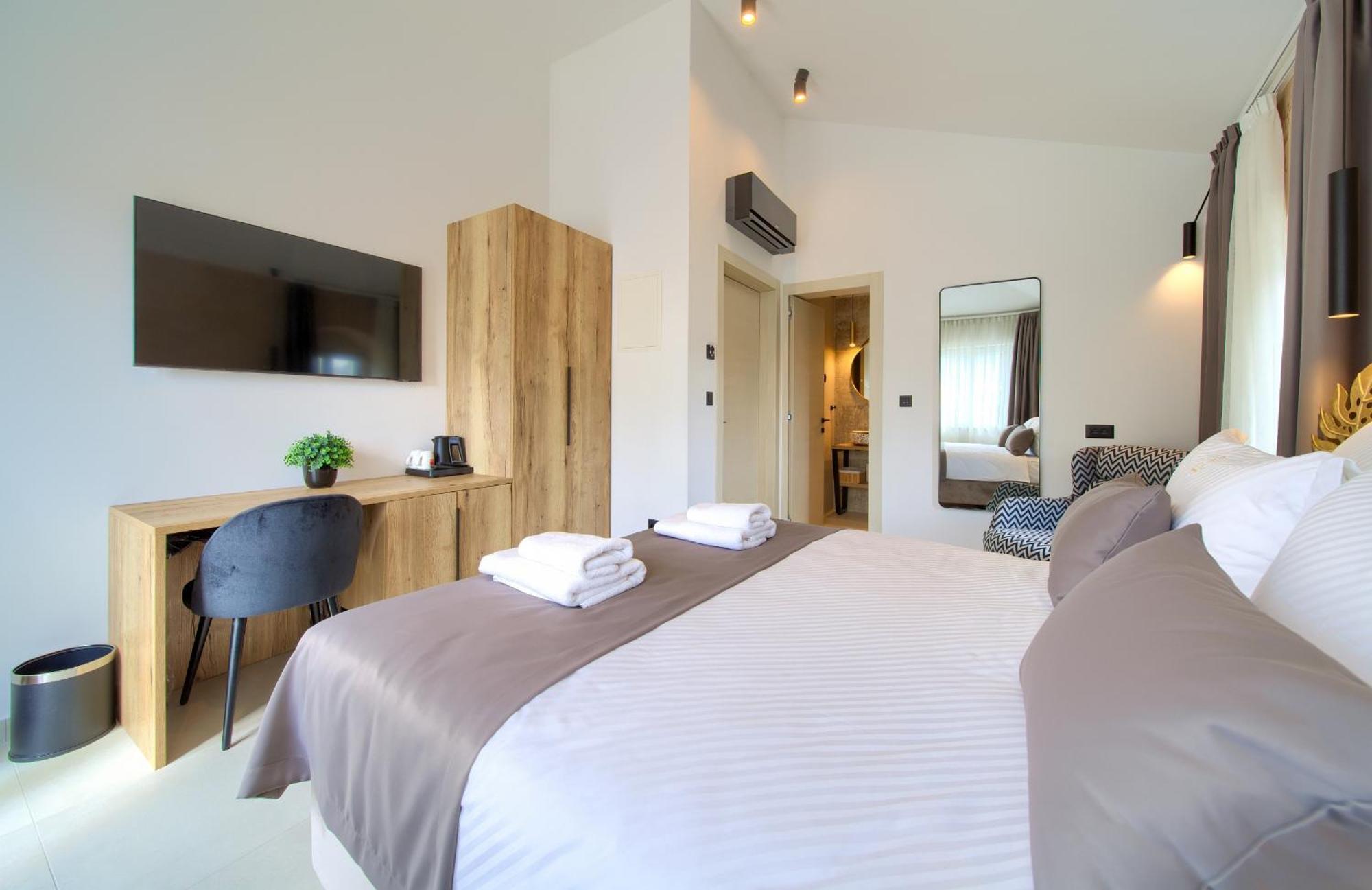 Portella Rooms Krk Town Exterior foto